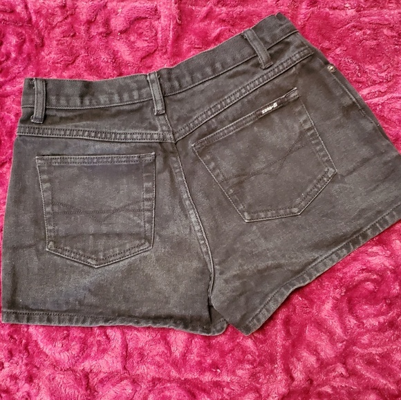 ZANA*DI BLACK JEAN SHORTS! - Picture 2 of 8
